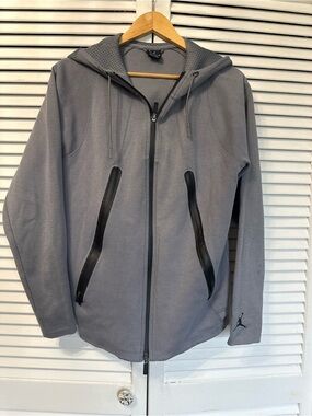Jordan Tech Men's Gray Full-Zip Hooded Performance Jacket